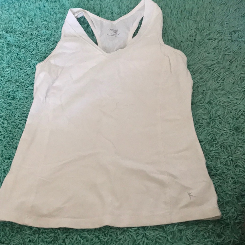 women’s workout tank